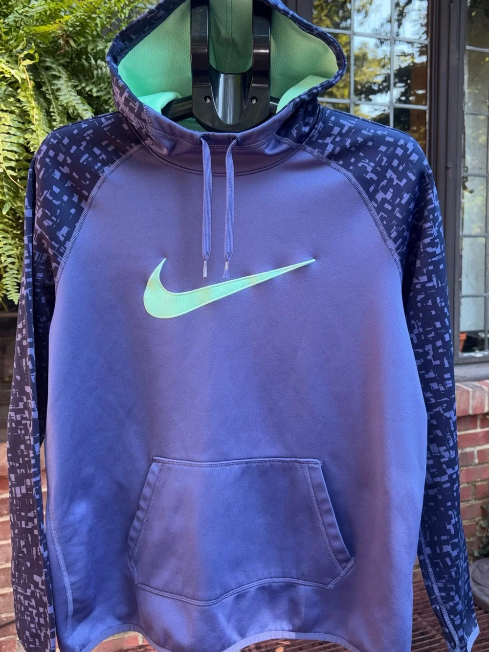 Nike Dri-FIT Women’s Large Blue Hoodie Pullover Neon Green Swoosh Athletic